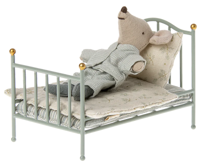 Vintage Bed, Mouse- Mint