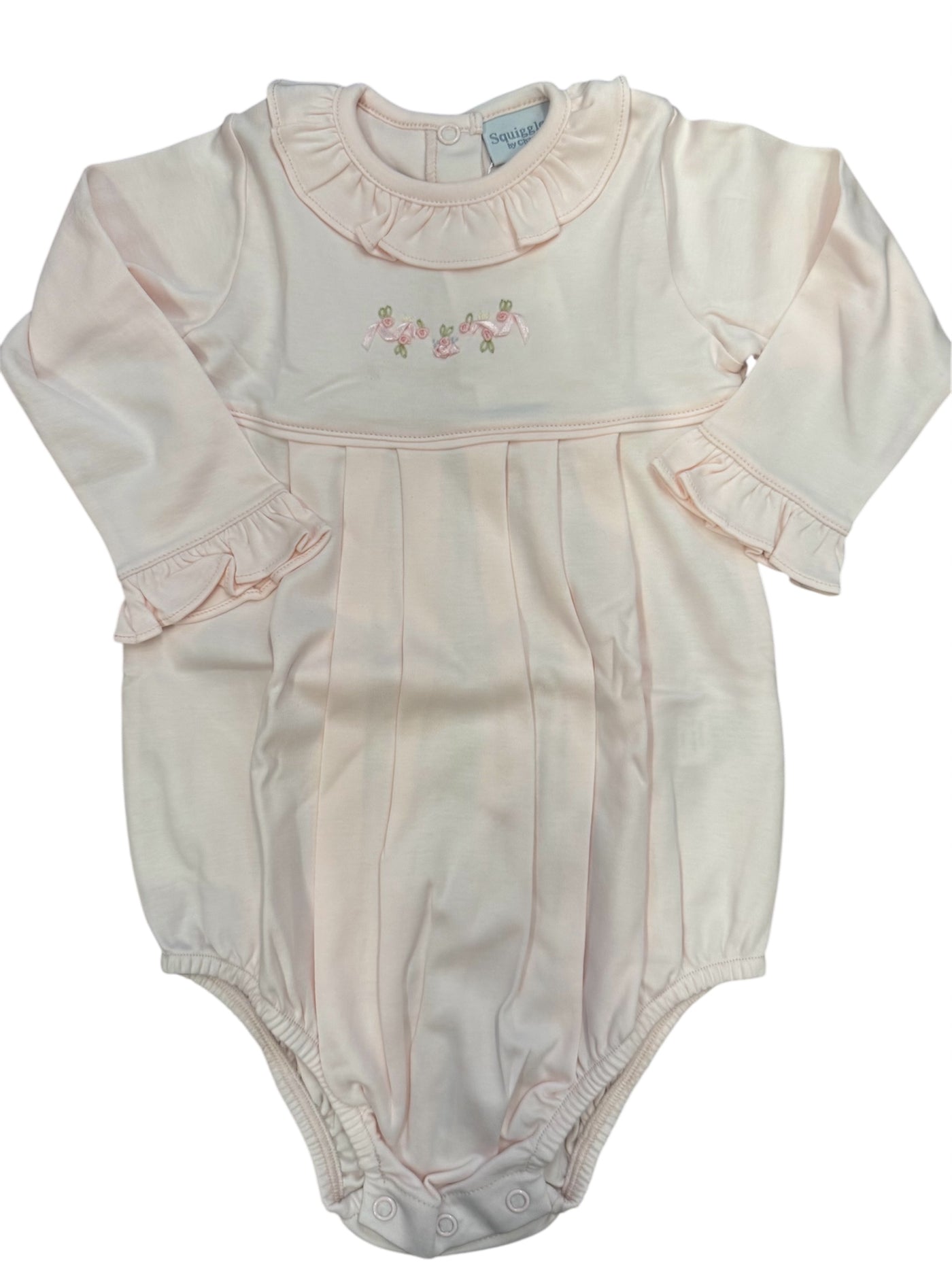 Pleated Bubble with Bows and Roses