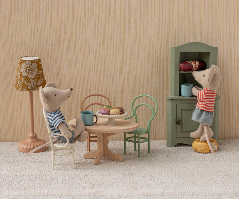 Oval Dining Table, Mouse- Nature