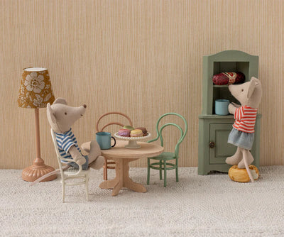 Oval Dining Table, Mouse- Nature