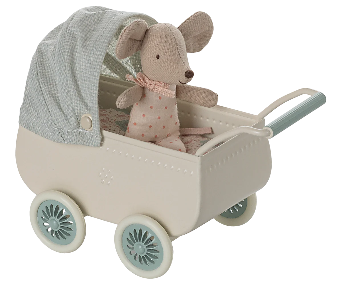 Mint Pram with Baby Mouse