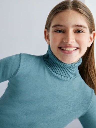 Lake Heather Basic Turtleneck Sweater